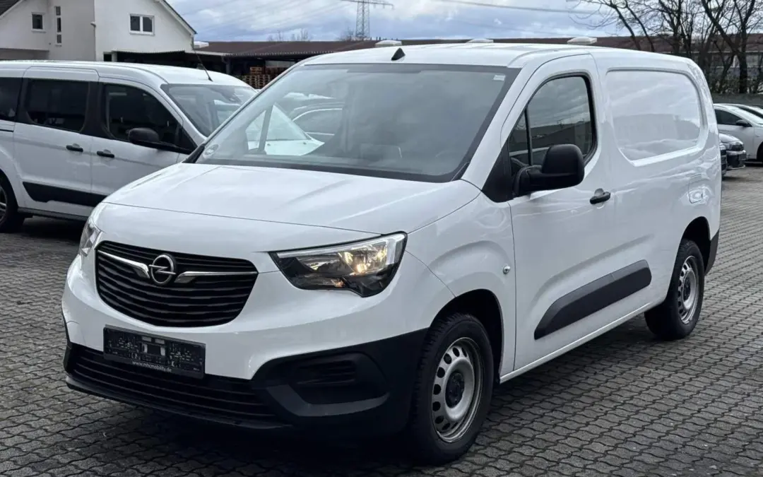 Opel Combo, 04/2022
